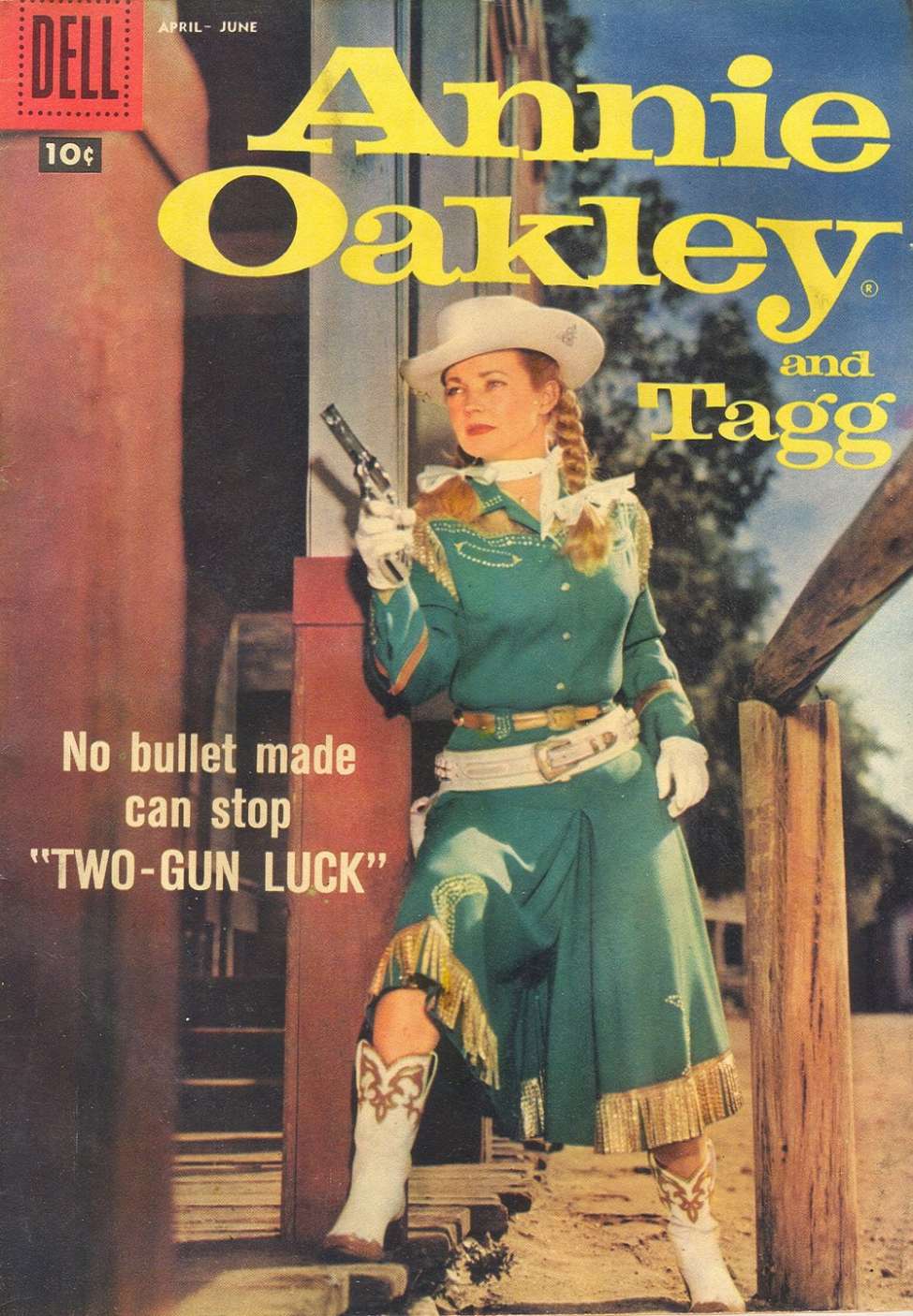 Book Cover For Annie Oakley and Tagg 15