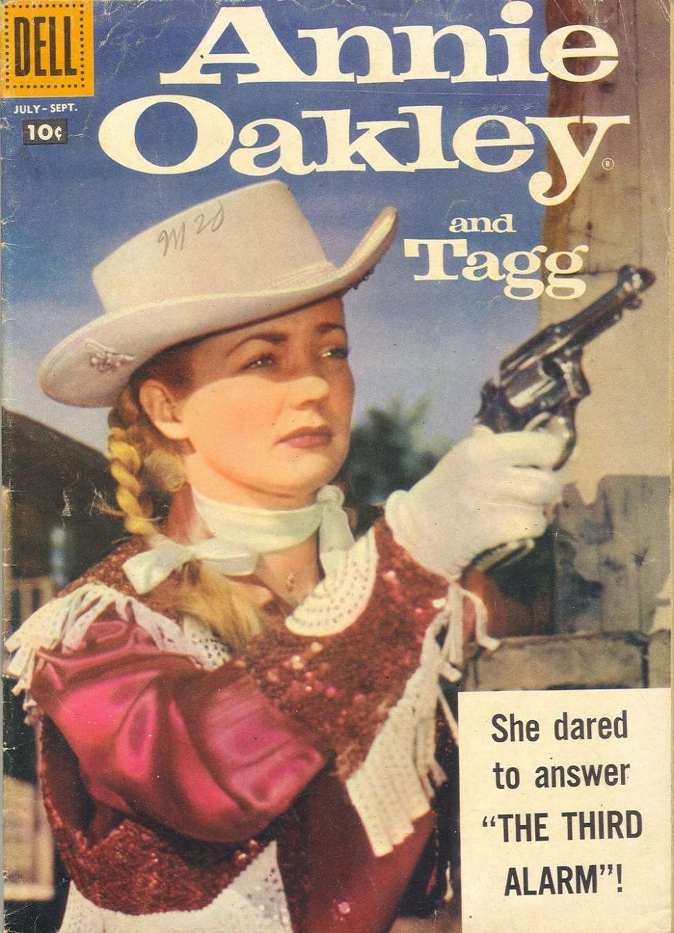 Book Cover For Annie Oakley and Tagg 16